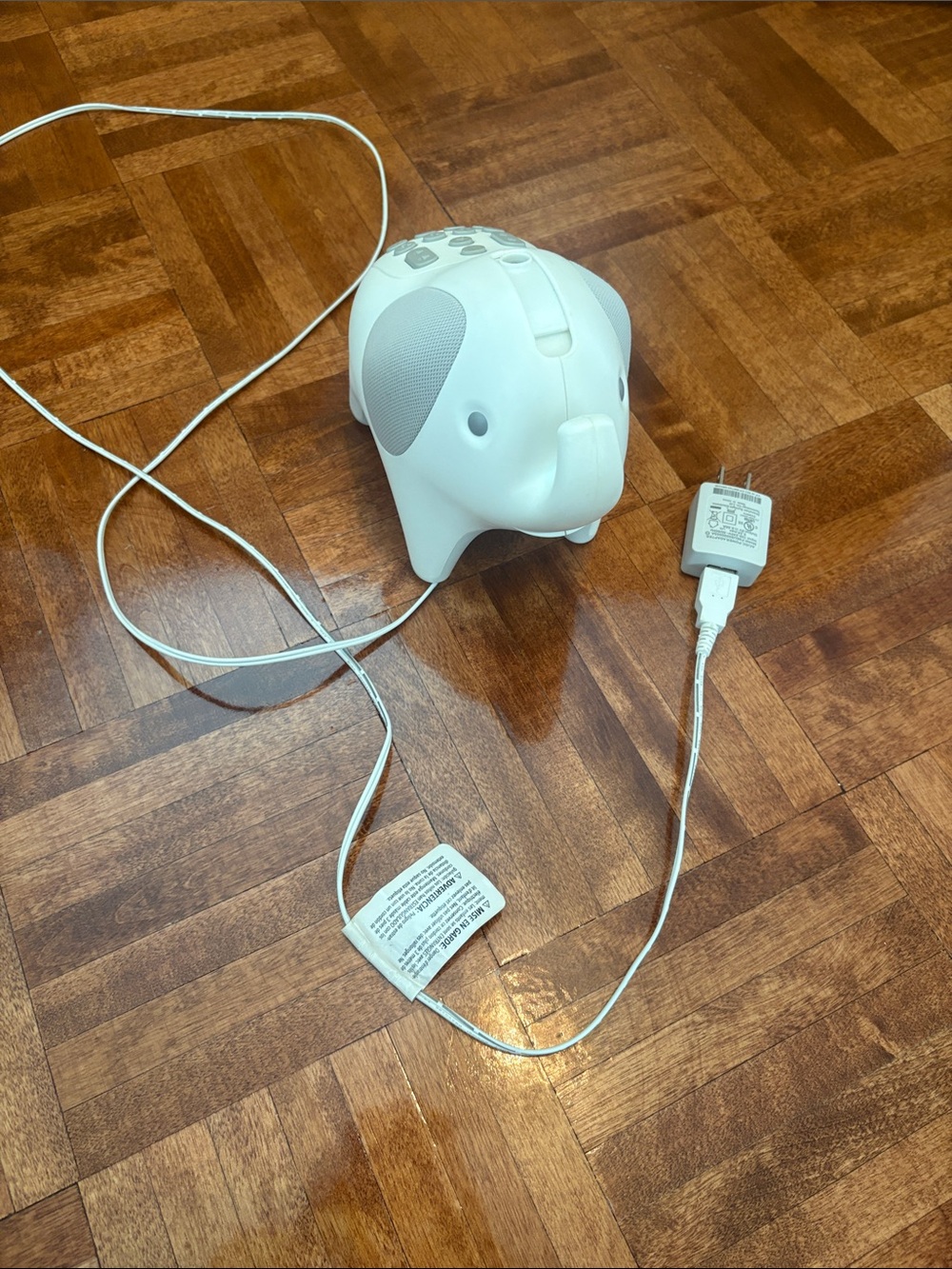 Skip Hop White Elephant Sound Machine/Night Light